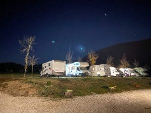 area sosta camper a norcia per la notte